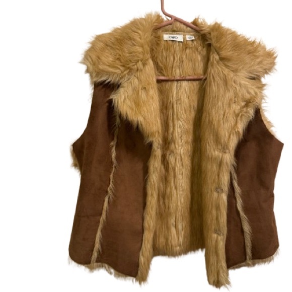Cato Brown and Tan Faux Fur Vest - Picture 5 of 7